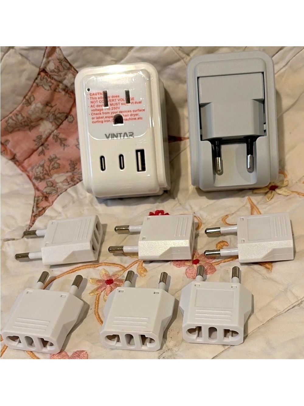 White International USB Travel Charger Adapter with Multiple Plug Converters